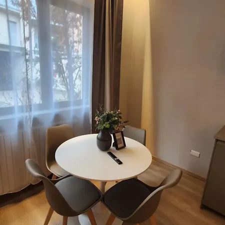Aparthotel Gaia Vicino Al Centro Con Parcheggio Privato 4*