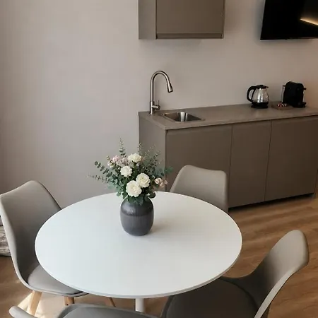Gaia Vicino Al Centro Con Parcheggio Privato Apartahotel