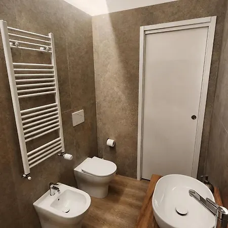 Gaia Vicino Al Centro Con Parcheggio Privato Apartahotel 4*