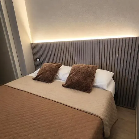 Apartahotel Gaia Vicino Al Centro Con Parcheggio Privato