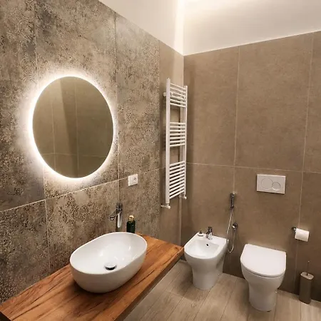 Apartahotel Gaia Vicino Al Centro Con Parcheggio Privato 4*